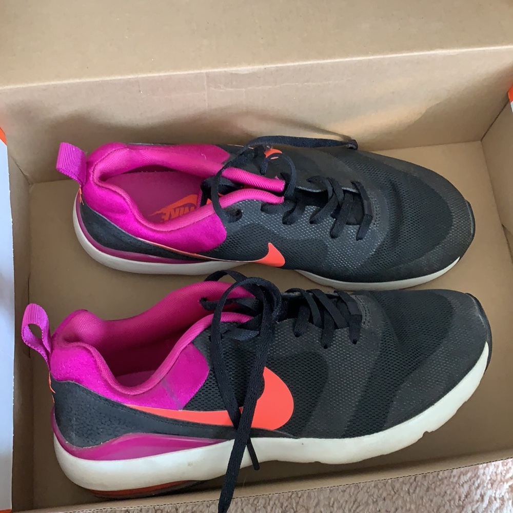 Nike Air Sneakers